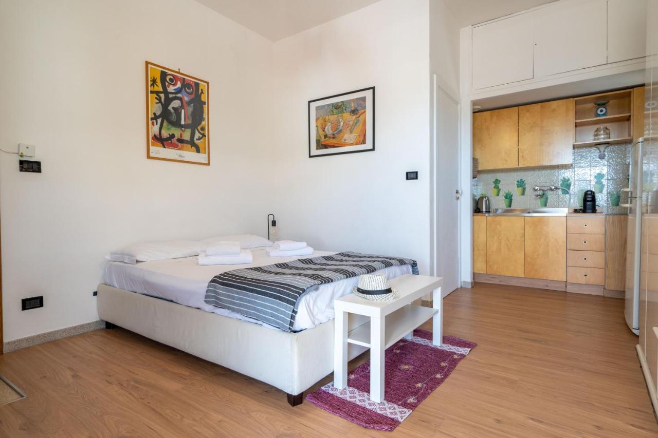 Bright Studio With Terrace & Parking Bari Kültér fotó