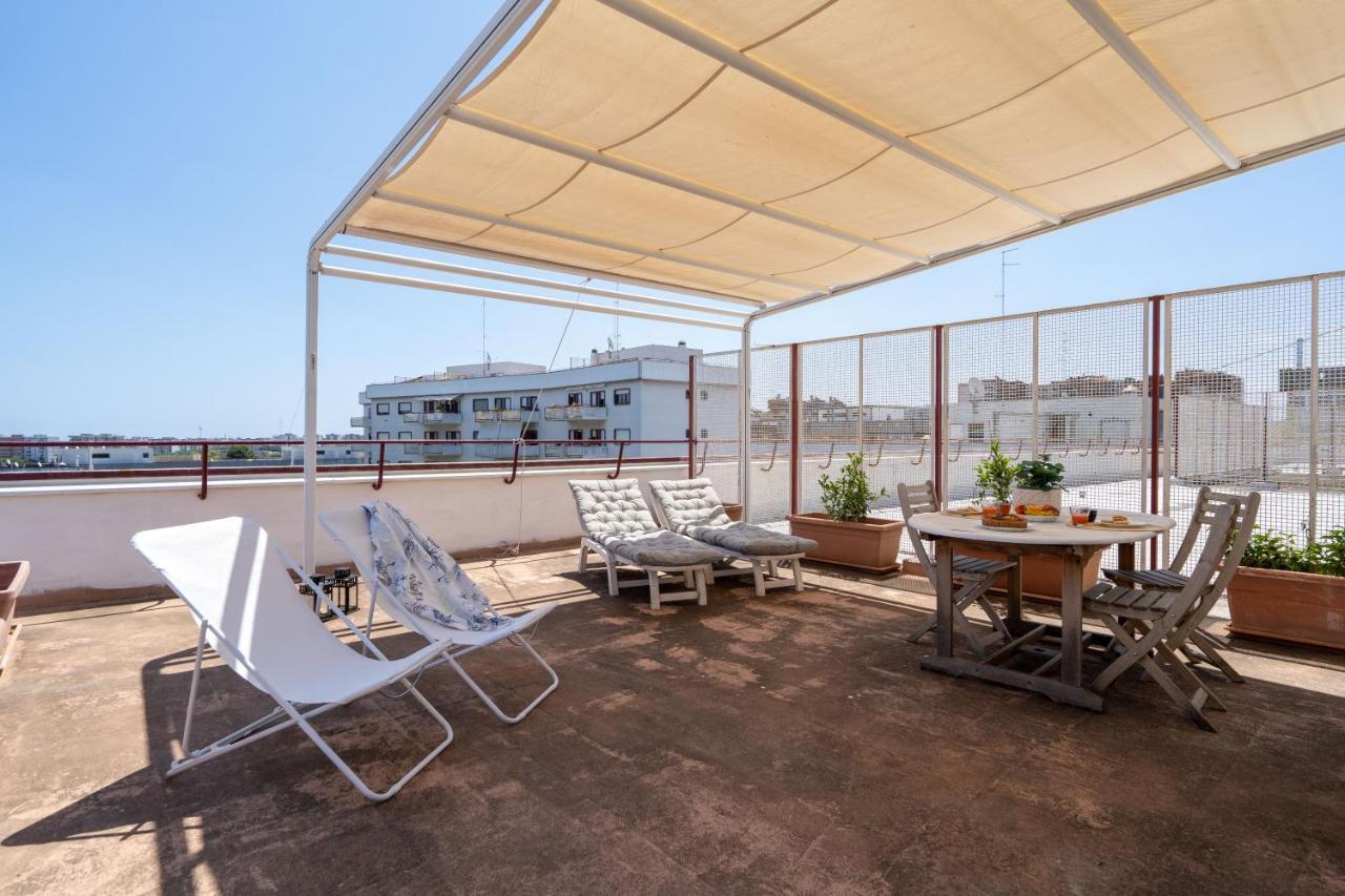 Bright Studio With Terrace & Parking Bari Kültér fotó